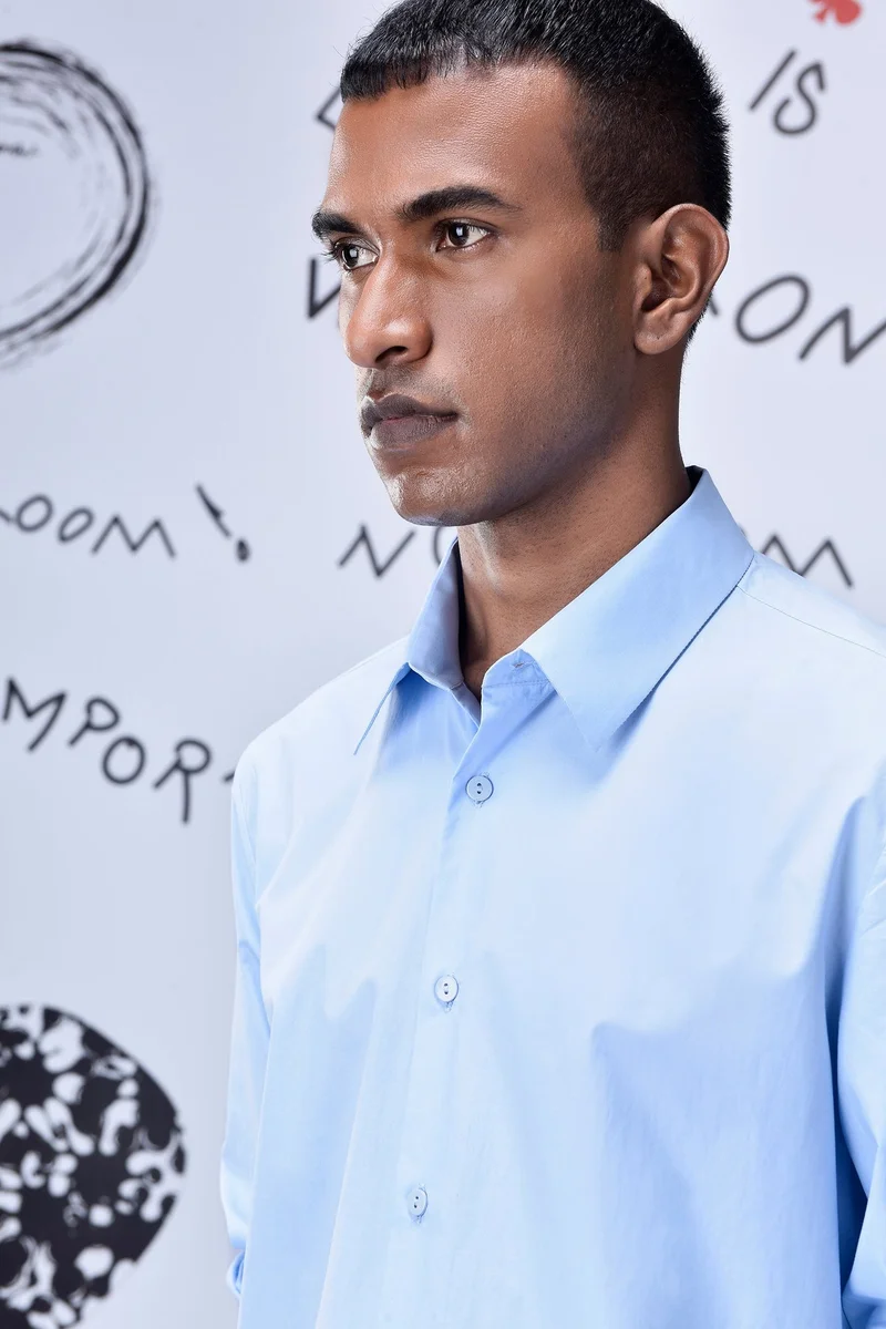 جينات ليكوانت هيمانت قميص بوبلين قطني بقصة عادية - أزرق فاتح